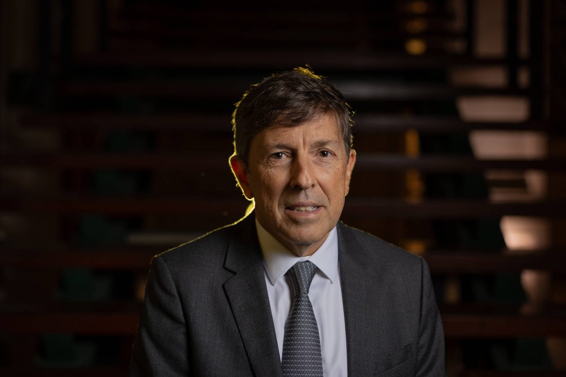 Mônica Bergamo: João Amoêdo declara voto em Lula no segundo turno