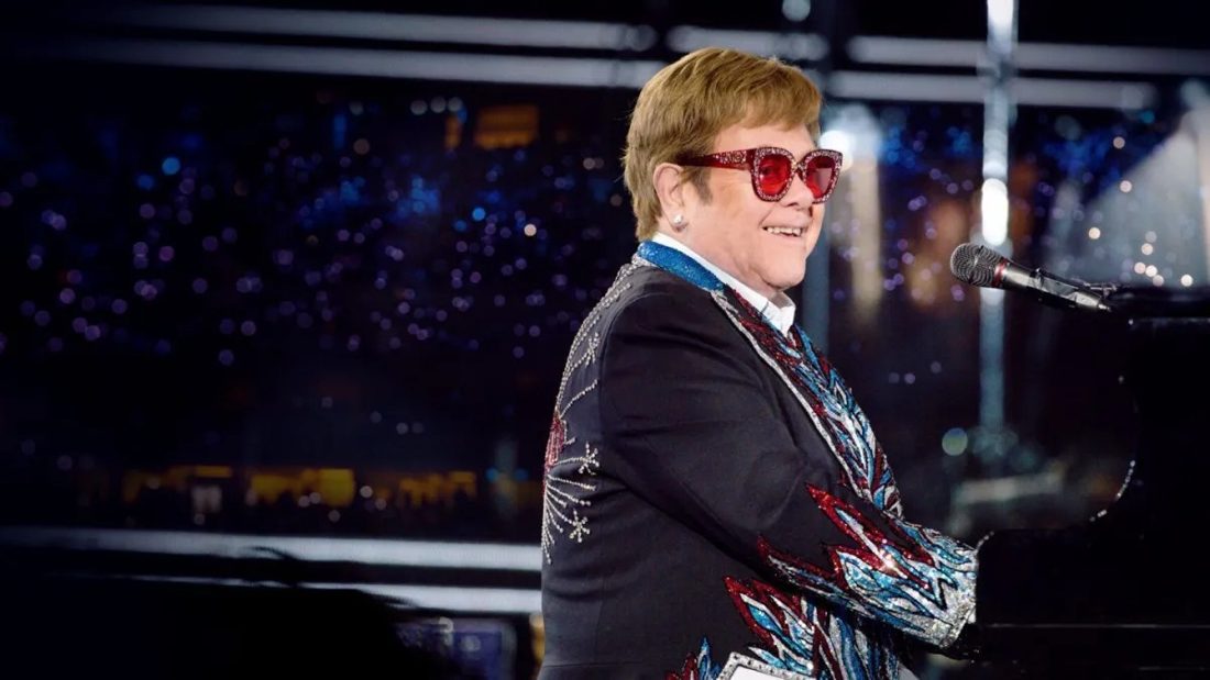 Roberta Medina celebra presença de Elton John no Rock in Rio e declara "que honra!"
