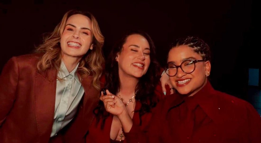 Ana Paula Renault e Milena aparecem juntas na mensagem de fim de ano da Globo