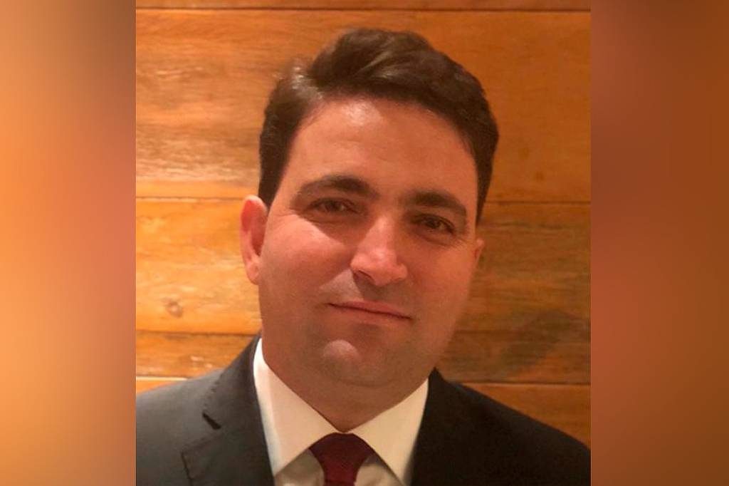 Escritório de advocacia ligado a Willer Tomaz, amigo de Flávio Bolsonaro, deve R$ 100 mil à Receita Federal