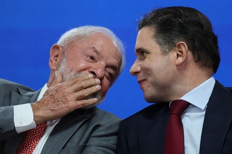 Lula afirma que Hugo Motta o ajudará a ganhar a eleição após encontro no Palácio da Alvorada