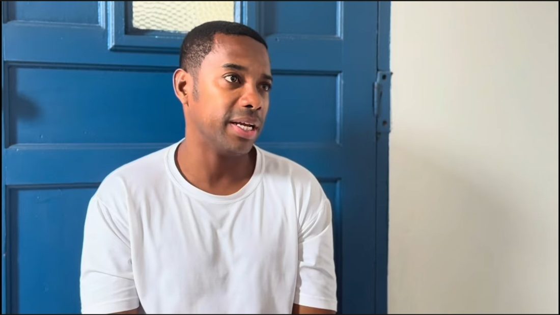 Robinho tem 301 dias de pena reduzidos em menos de um ano por trabalho e estudos