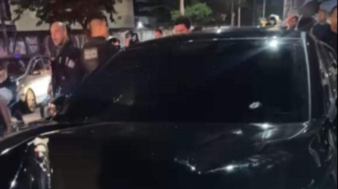 Suspeitos de roubo de carro de luxo são presos em Madureira após tiroteio; outro fica ferido