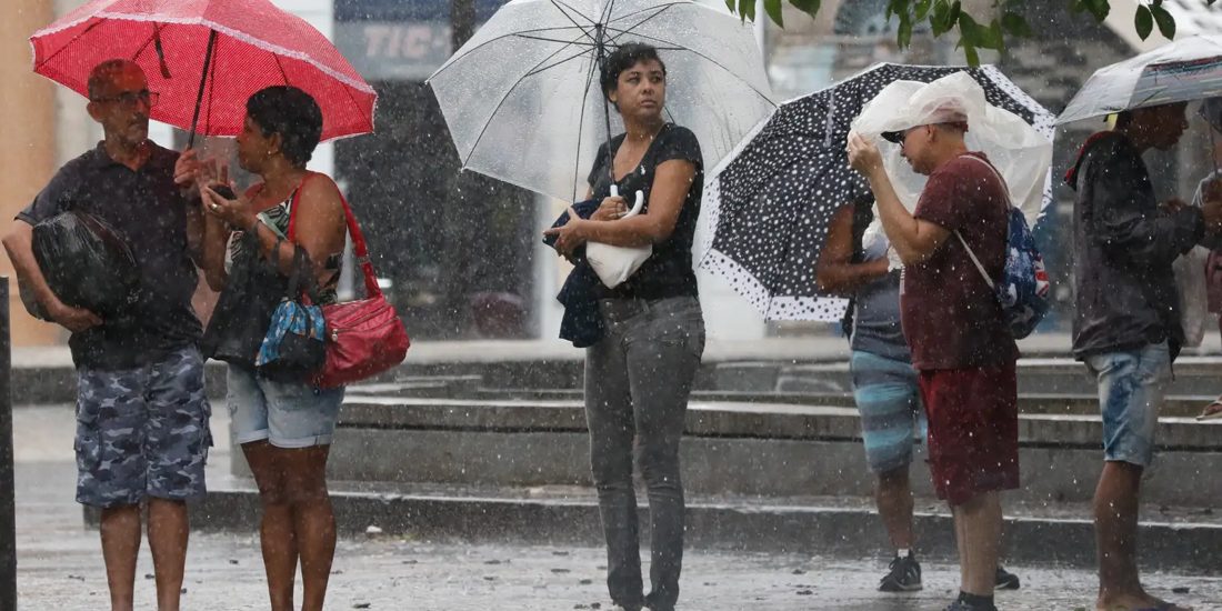 INMET emite alerta de tempestades para Sudeste e Sul do Brasil