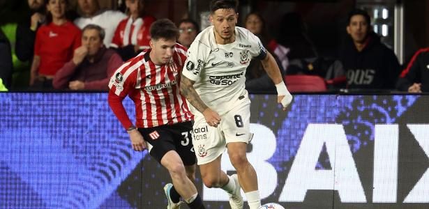 Garro brilha e decide mais em 104 minutos que em 10 jogos no Corinthians