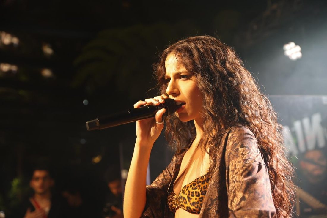 Marina Sena inicia nova fase com agenda cheia após término com Juliano Floss