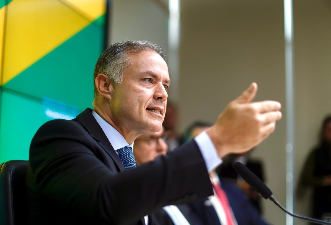 Justiça Eleitoral suspende bloqueio do Instagram de Renan Filho em Alagoas