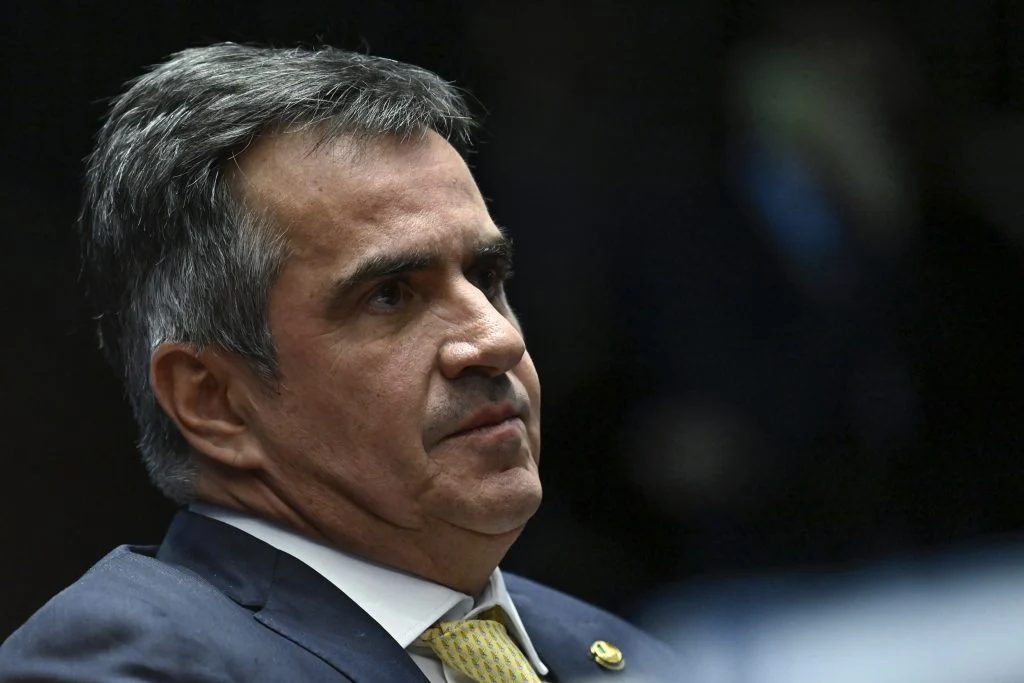 Mendonça exigiu mais provas no caso Ciro Nogueira apesar de indícios mais robustos