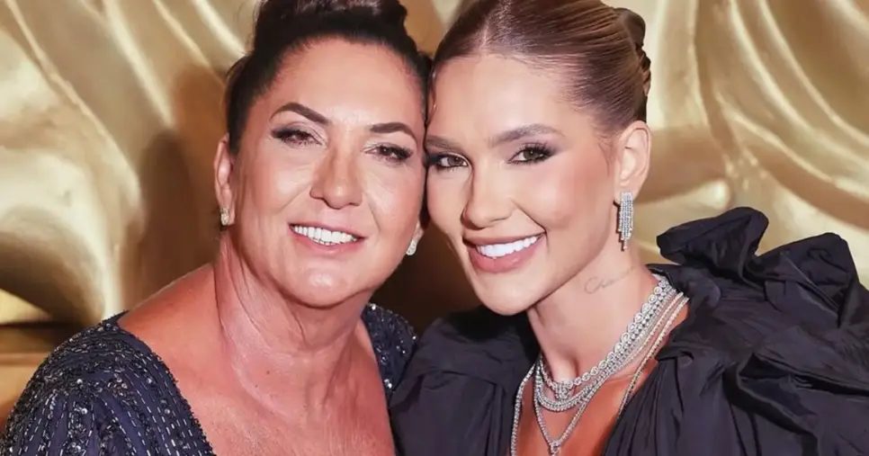 “Velha querendo ser nova”: Mãe de Virginia Fonseca desabafa sobre ataques aos 60 anos