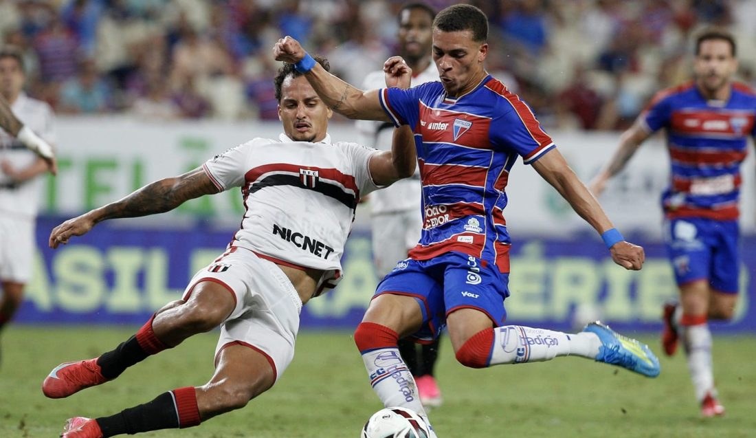 Fortaleza finaliza preparação e tem desfalques no meio-campo antes do duelo contra o Avaí
