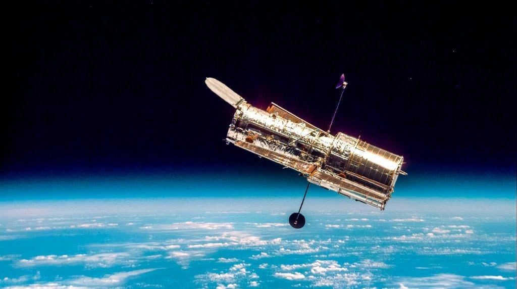 Telescópio Espacial Hubble completa 200 mil órbitas após 36 anos de missão