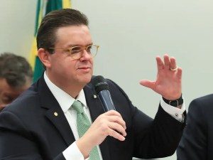 Fila do INSS cai 86% desde janeiro e deve ser zerada, diz ministro