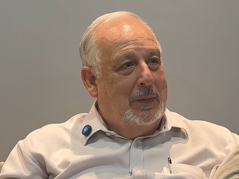 Berzoini alerta para influência do trumpismo e plataformas digitais na reta final da eleição brasileira
