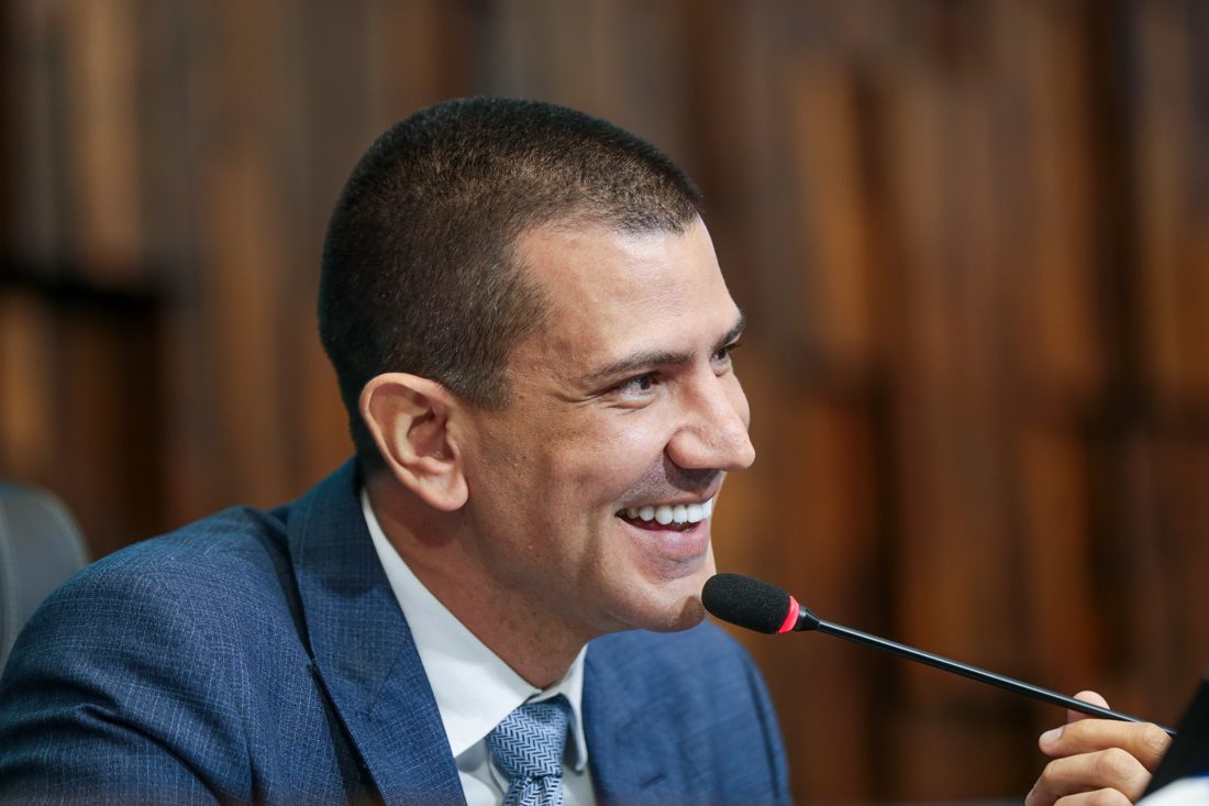 Douglas Ruas é declarado governador do Rio de Janeiro após anulação de votos de Anthony Garotinho