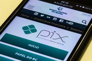 Brechas para ocultação patrimonial limitam efeito do Pix Pensão em ações de alimentos