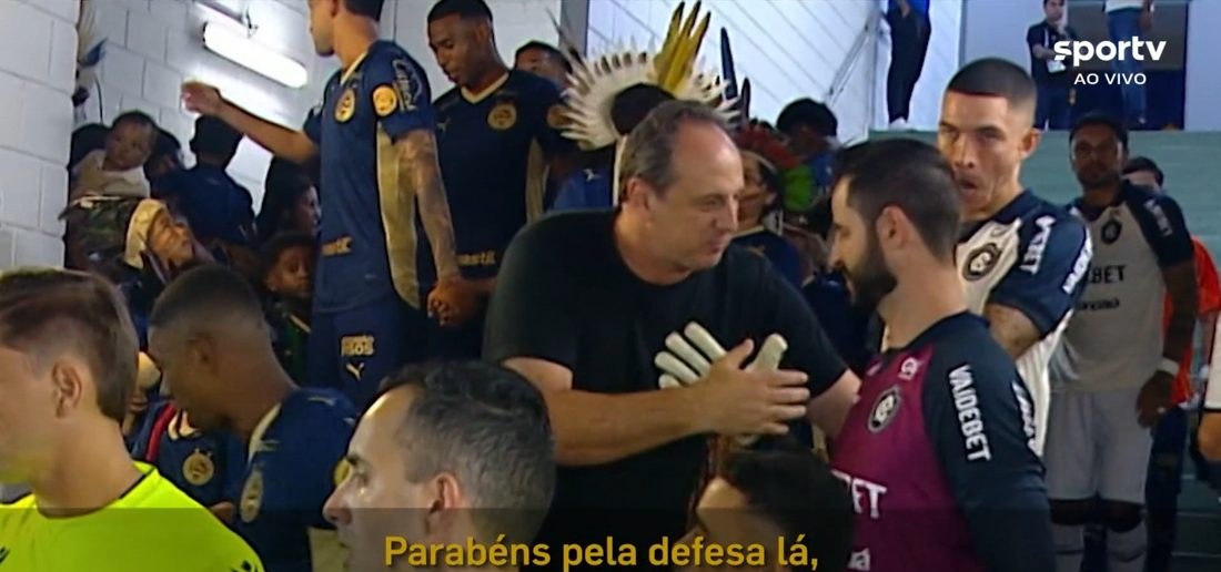 Rogério Ceni elogia defesa de Marcelo Rangel como a mais bonita da última década