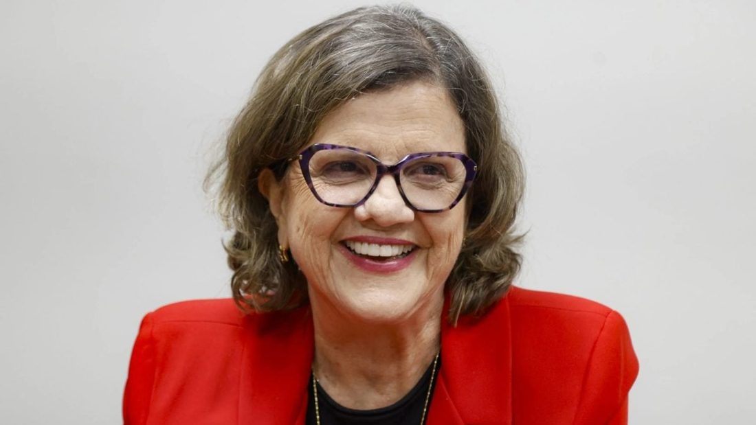 Teresa Leitão é apontada como possível relatora da MP que elimina a taxa das blusinhas