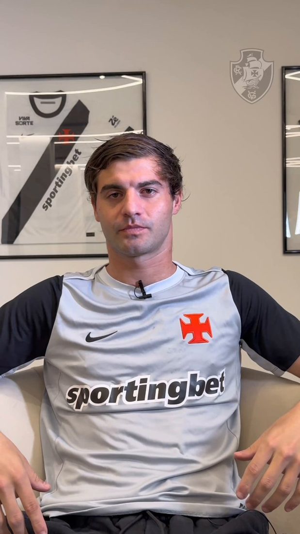 Vasco posta bate‑bola com Santiago Sosa; veja