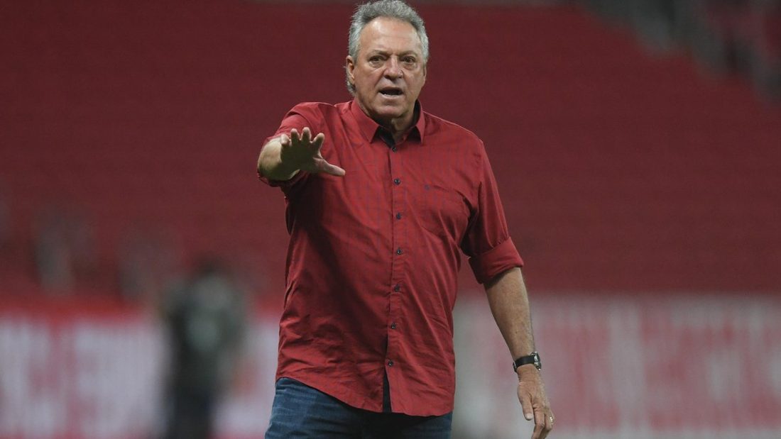 Abel Braga nega entrega de cargo no Inter apesar de especulações