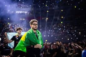 KSCERATO entra no Top 10 da Esports World Cup e destaca Brasil entre 160 competidores