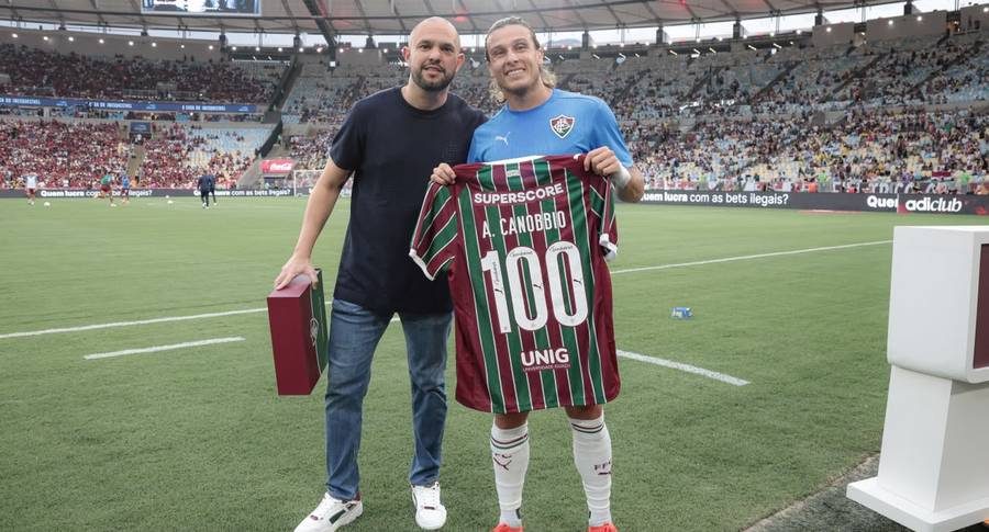 Fluminense homenageia Canobbio antes da marca de 100 partidas