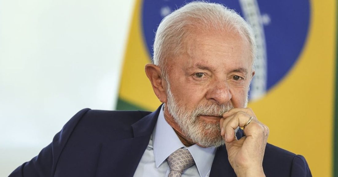 Lula reúne núcleo da campanha para preparar confronto com Flávio no debate da Band