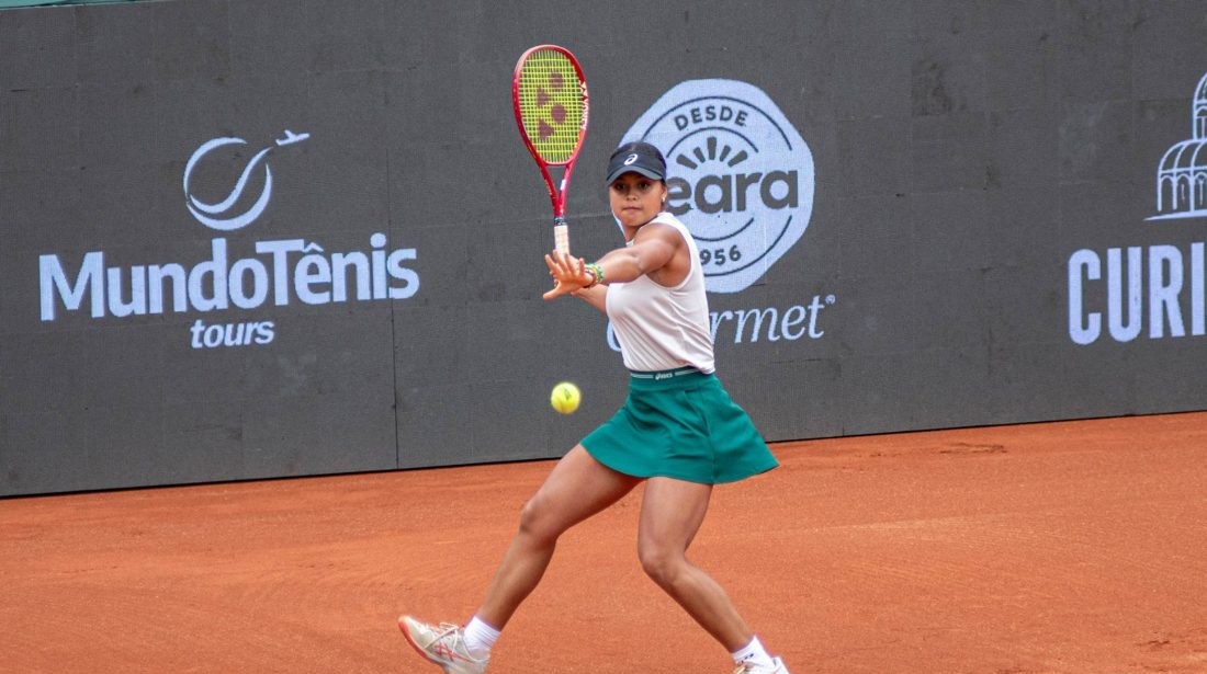 Naná Silva chega à semifinal em Curitiba após desistência de rival top 100 e rompe barreira dos 500 no ranking mundial