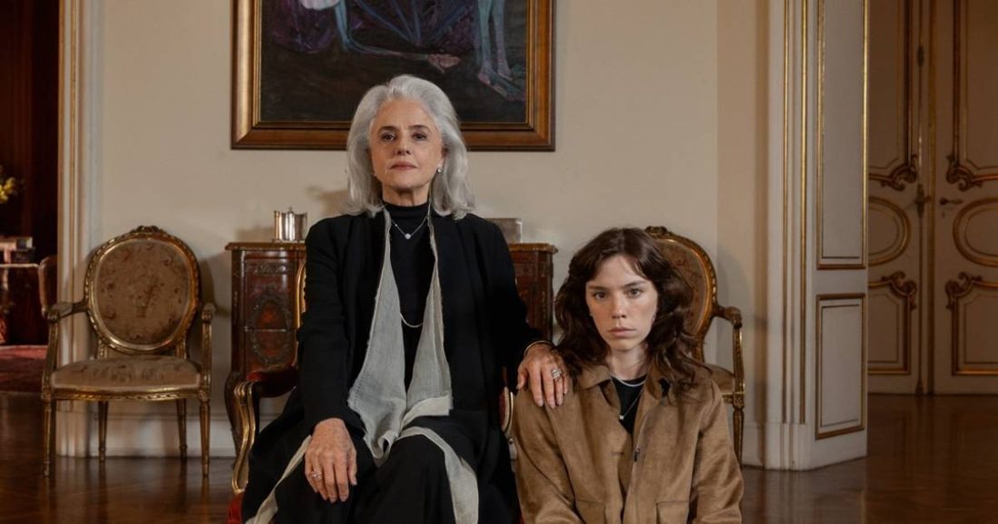 Alice Wegmann estreia como protagonista na Netflix em Dom de Iludir e afirma que recusar seria estupidez