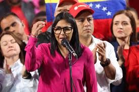 Presidente interina da Venezuela afirma que acordo energético com EUA terá vigência de 25 anos