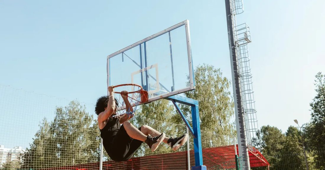 Ziaire Williams: de Lancaster ao quinteto titular do Lakers na estreia da temporada