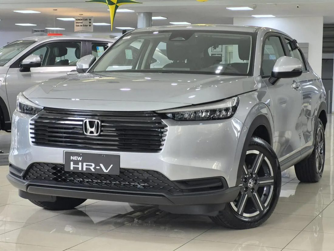 HR-V de entrada recebe desconto de R$13 mil e fica mais barato que Nivus, enquanto Renegade ganha abatimento de R$33 mil