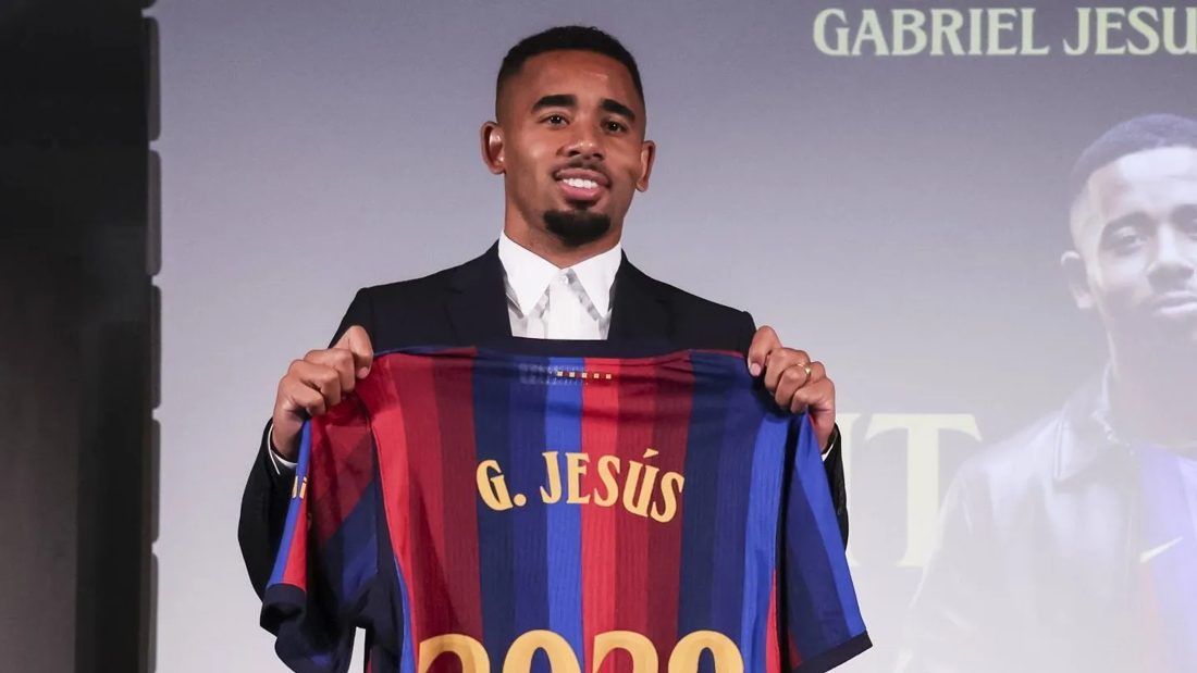 Gabriel Jesus chega ao Barcelona e fala sobre plano B e futuro no clube
