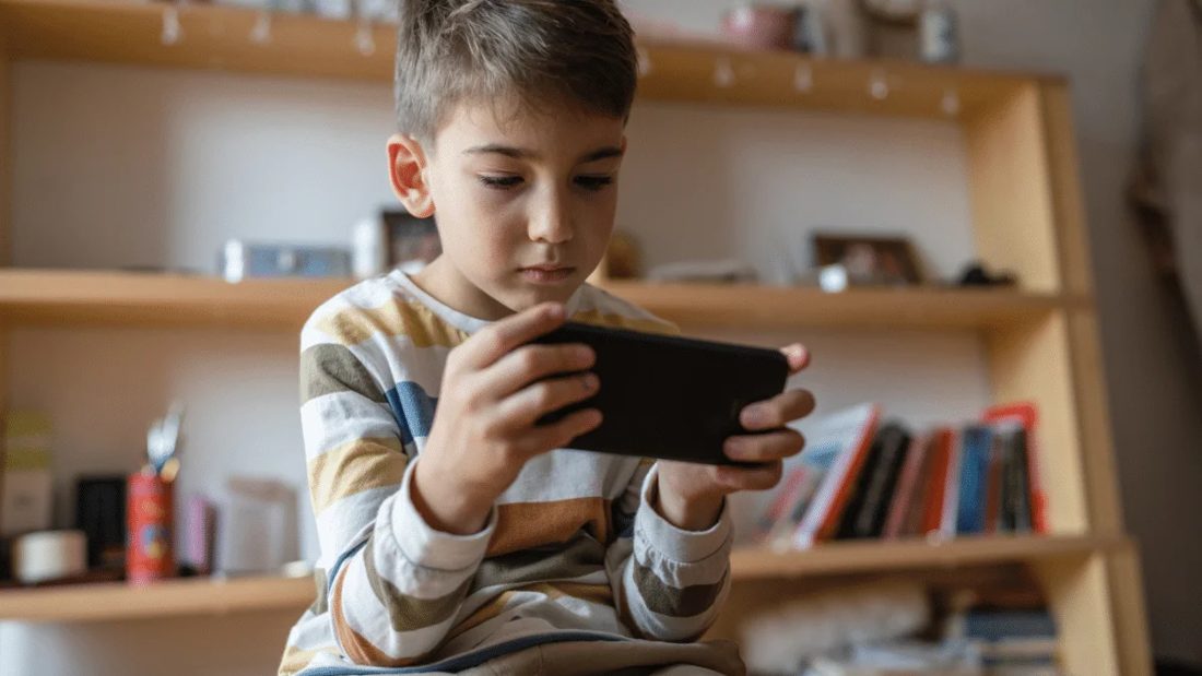 Proteção de dados de crianças e adolescentes exige mais que adequação à LGPD, destaca nova regulamentação e multa recorde