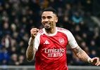 Gabriel Jesus realiza exames e se prepara para assinar contrato de três temporadas com o Barcelona