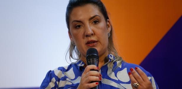 Campanha de Flávio Bolsonaro propõe transição de dois anos no Bolsa Família