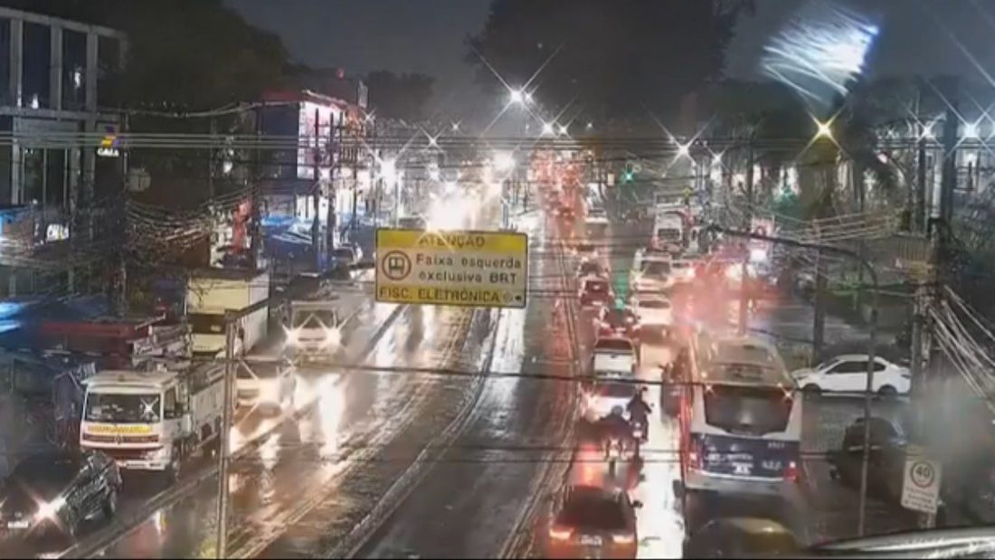 Rio registra chuva moderada e ventos de até 51,9 km/h em zonas Oeste e Norte