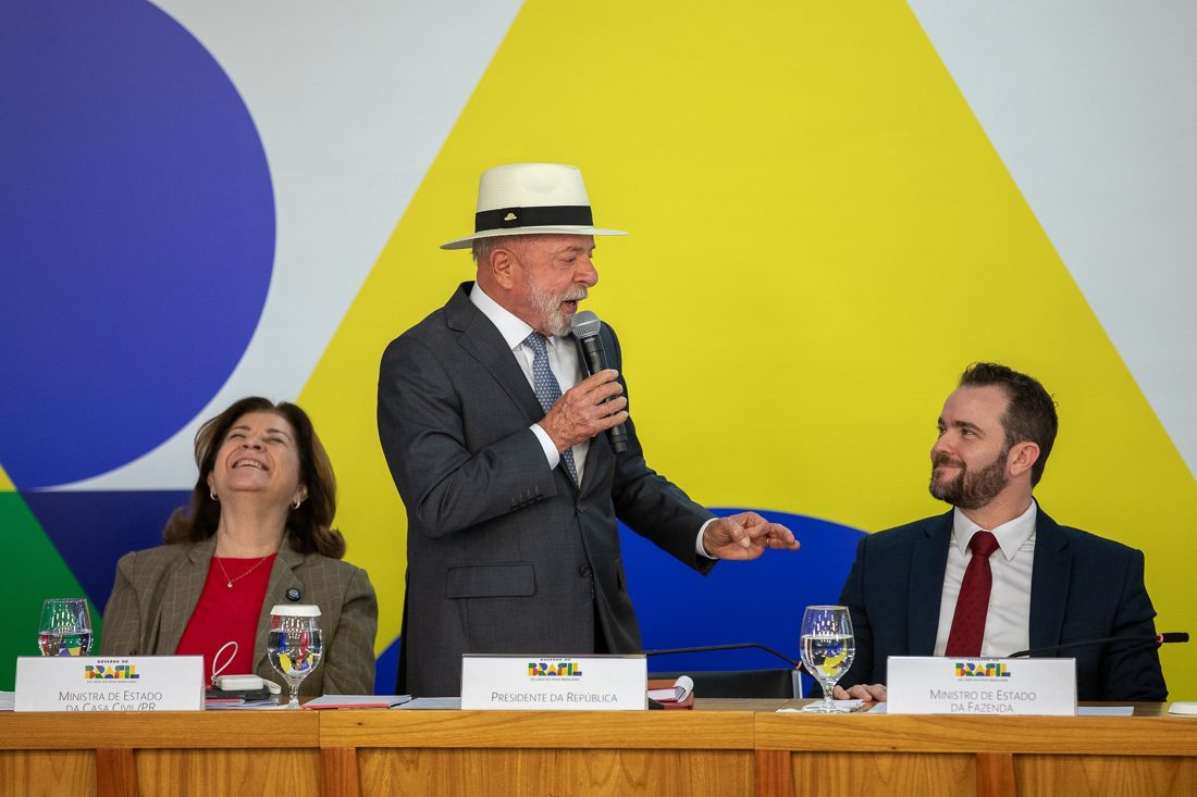 Lula reúne 15 empresários e banqueiros em Brasília para reforçar compromisso fiscal