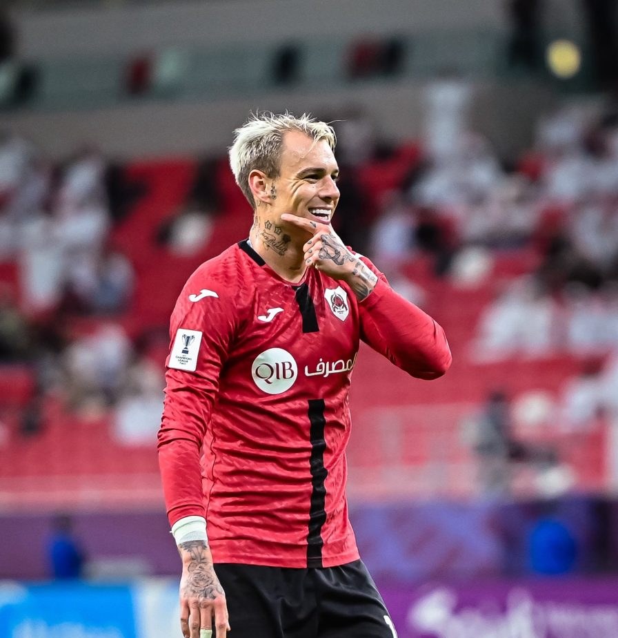 Róger Guedes chega a 200 gols e vive fase artilheira no Al‑Rayyan