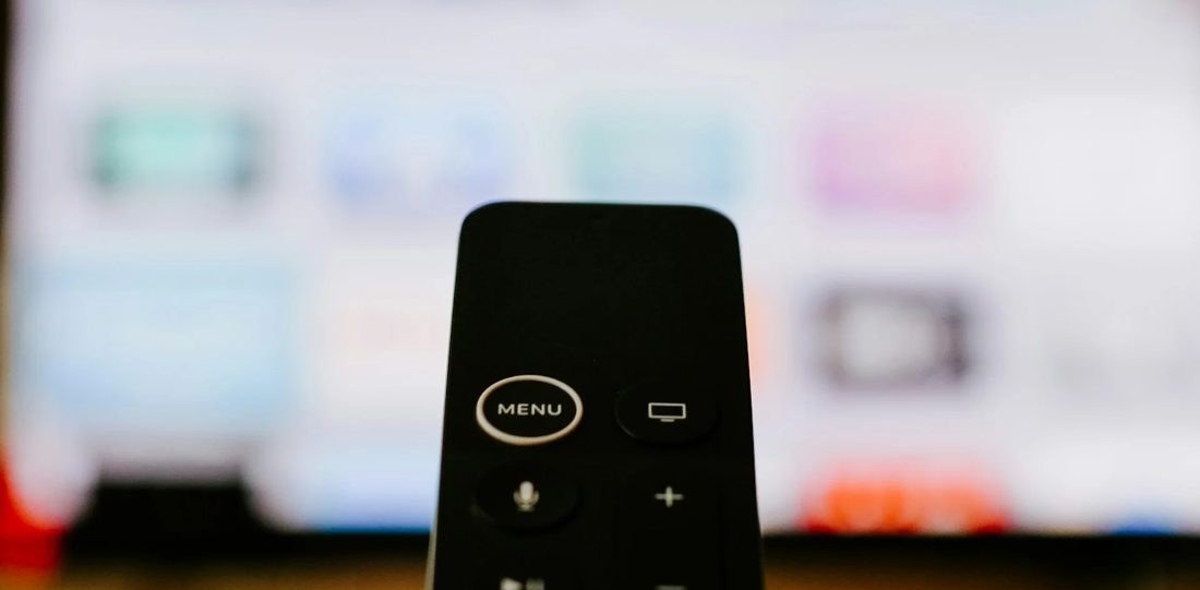 Brasileiro passa mais tempo em streaming que em TikTok e Instagram pela primeira vez