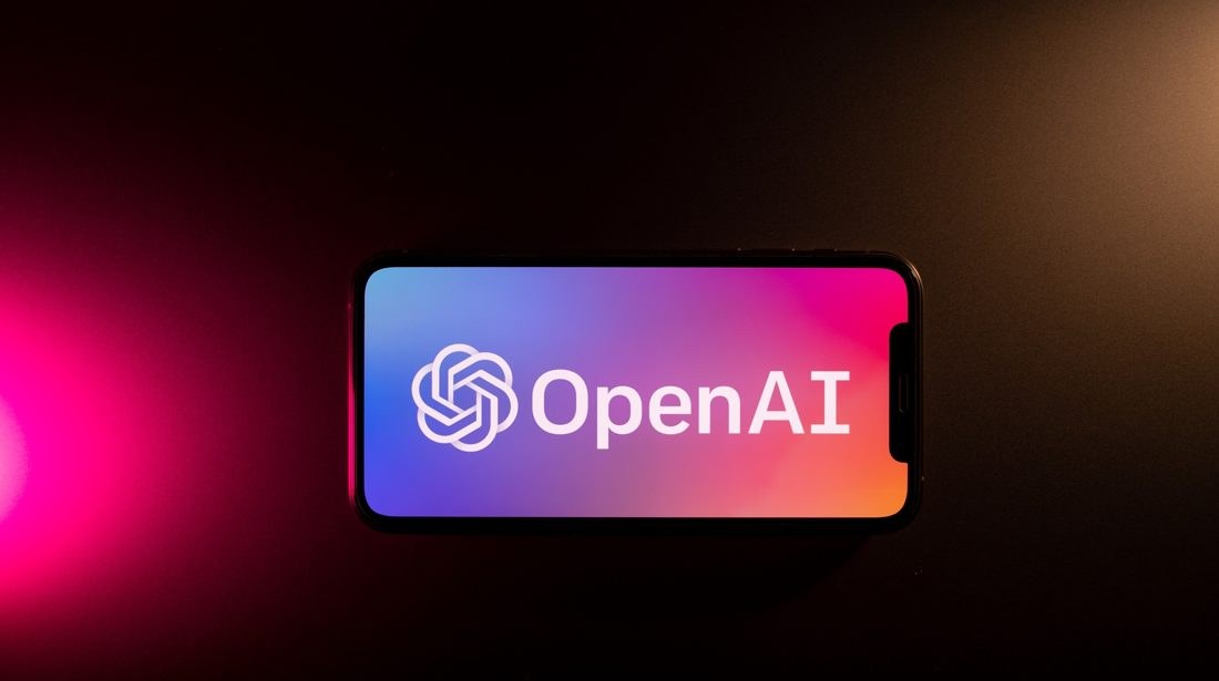 OpenAI anuncia descobertas científicas, Anthropic prepara IPO bilionário e IA da Alibaba levanta suspeitas