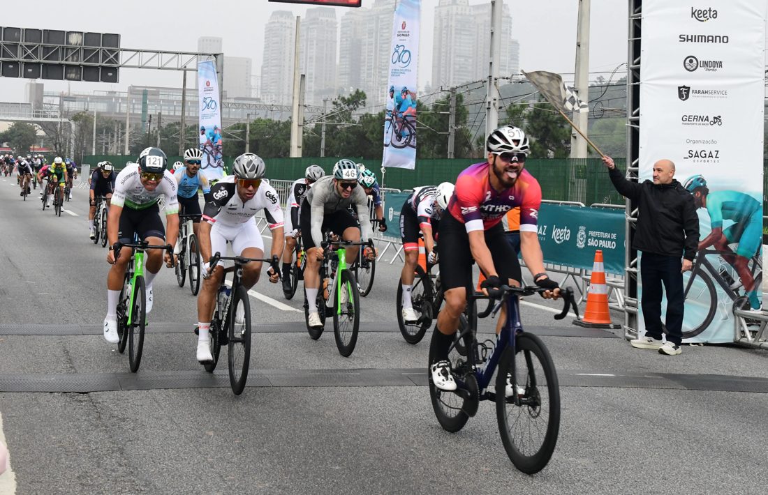 Kácio Freitas e Thayná Araújo Brilham na Prova Ciclística 9 de Julho