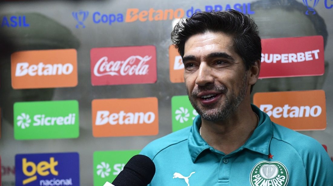 Abel Ferreira pede recursos ao Palmeiras para contratar substituto de Allan após negociação com Manchester City