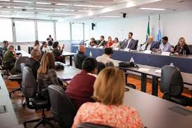 Projeto na Alerj visa suspender descontos do Credcesta para servidores