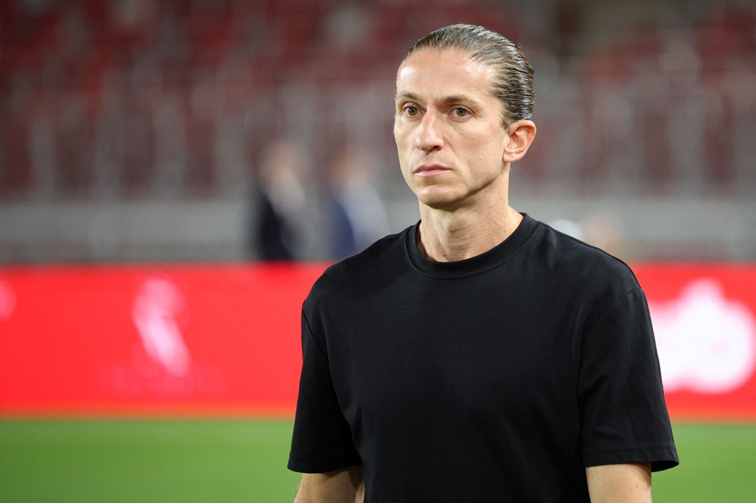 Filipe Luís estreia invicto no Mônaco e encara o PSG em grande teste na Ligue 1
