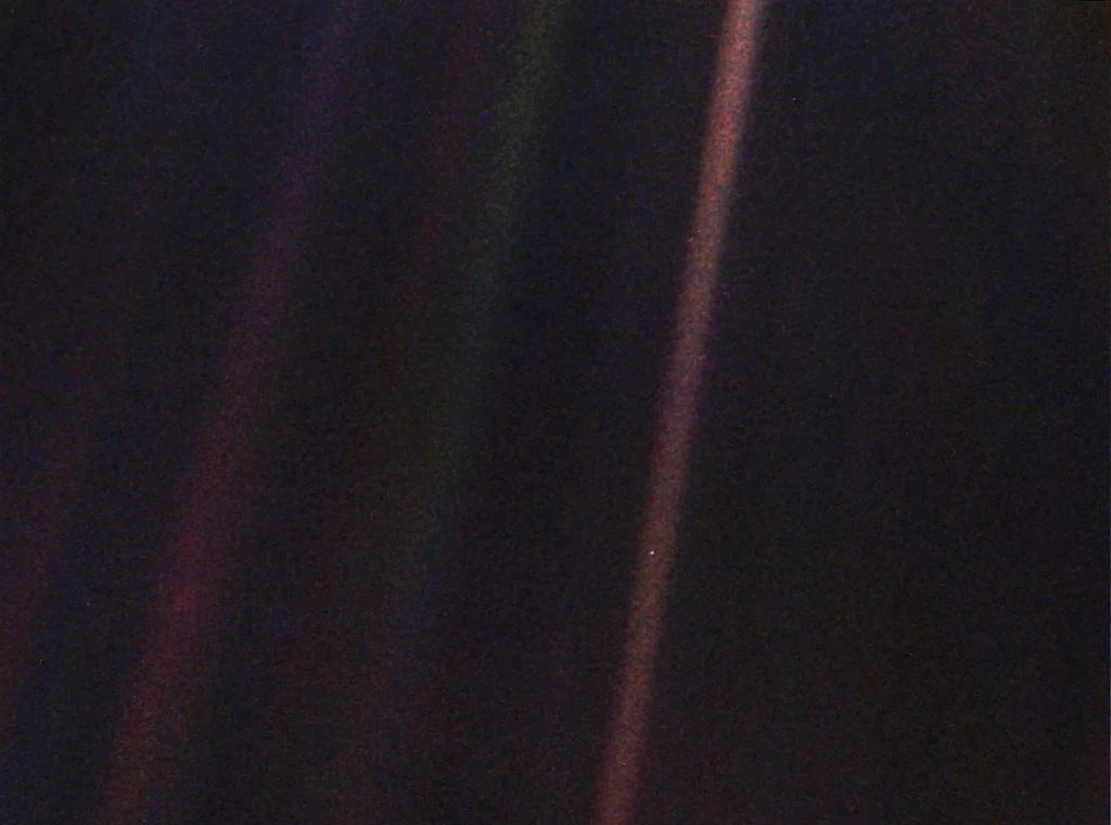 Voyager 1 da NASA atinge marca de um dia‑luz da Terra em 18 de novembro