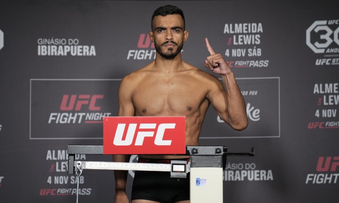 Ismael "Marreta" Bomfim é dispensado do UFC após quarta derrota consecutiva